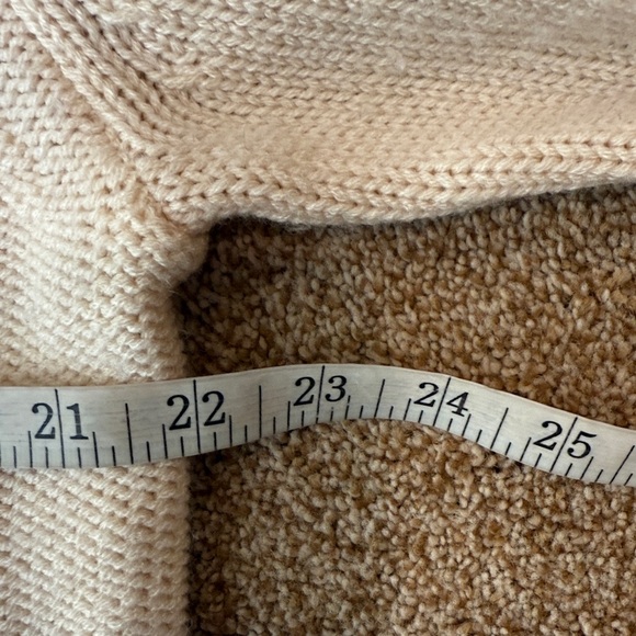 Houston White x Target Cream Cable Knit Cricket/Tennis Sweater Size Medium - Picture 7 of 8